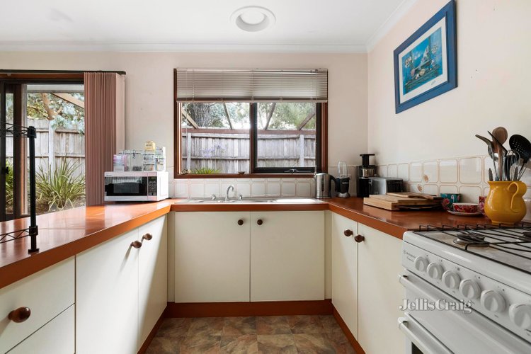 4 17 Wattle Avenue Montmorency 3094