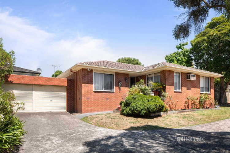 4 18-20 Wooddale Grove Mitcham 3132