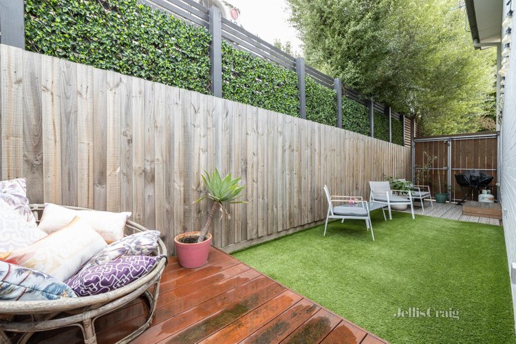 4 183 Napier Street Essendon 3040