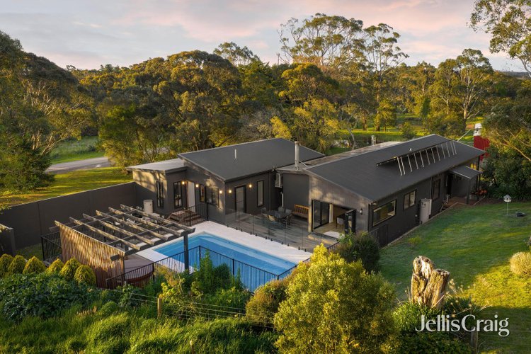 42 Bell Avenue Mount Helen 3350