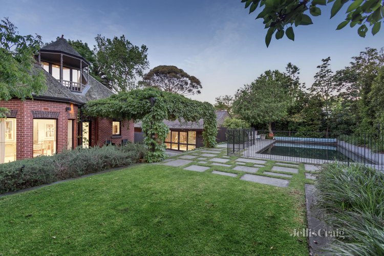 42 Bryson Street Canterbury 3126