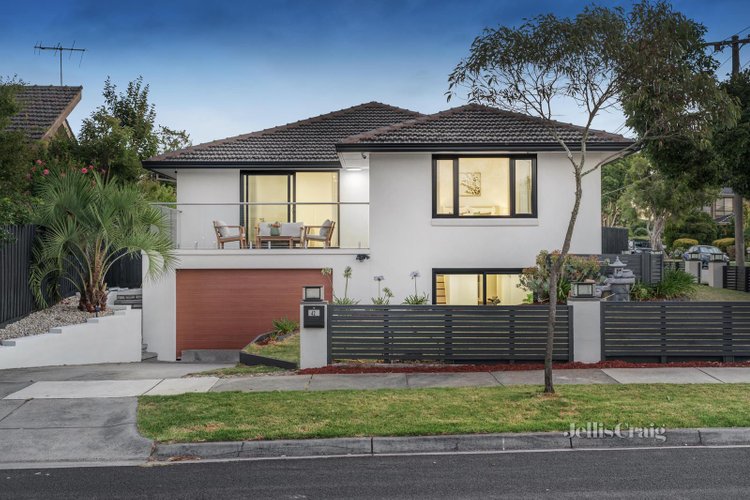 42 Canova Drive Glen Waverley 3150