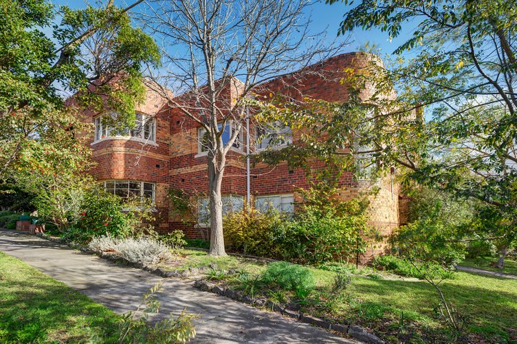 4/2 Denmark Hill Road Hawthorn East 3123