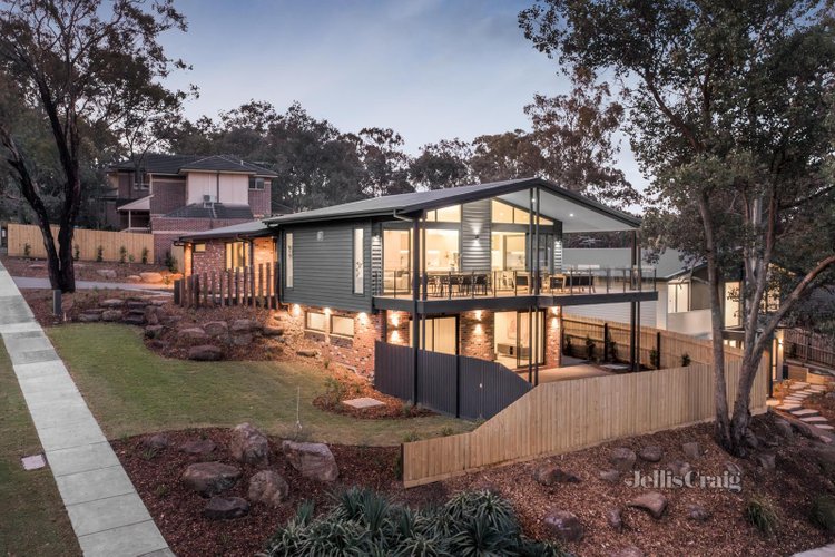 42 Greenwood Street Briar Hill 3088