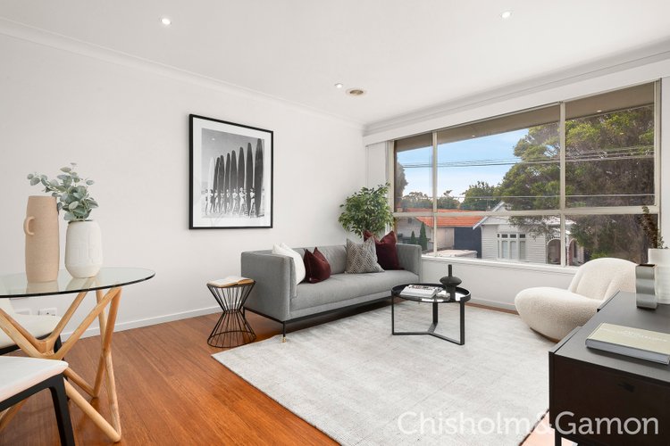 4 2 Greig Court Elwood 3184