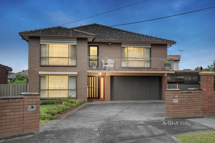 42 Hillcrest Court Chadstone 3148