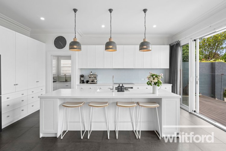 42 Laurel Bank Parade, Newtown