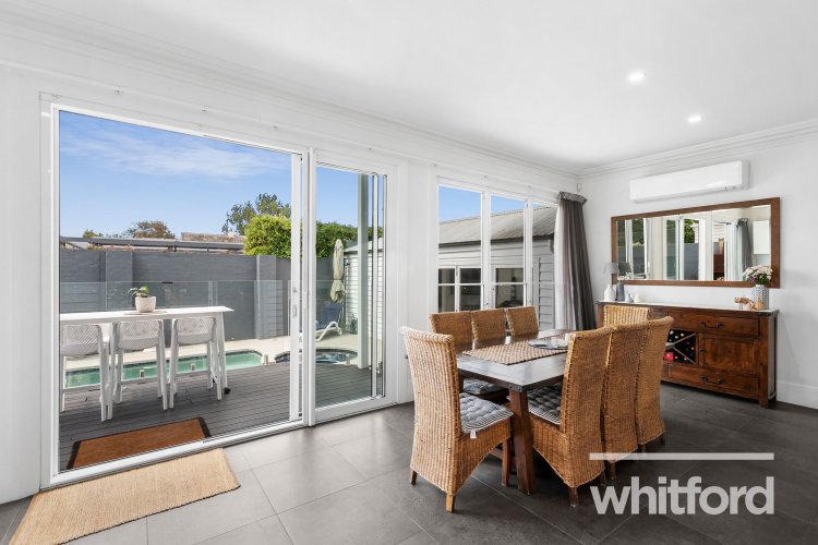 42 Laurel Bank Parade, Newtown