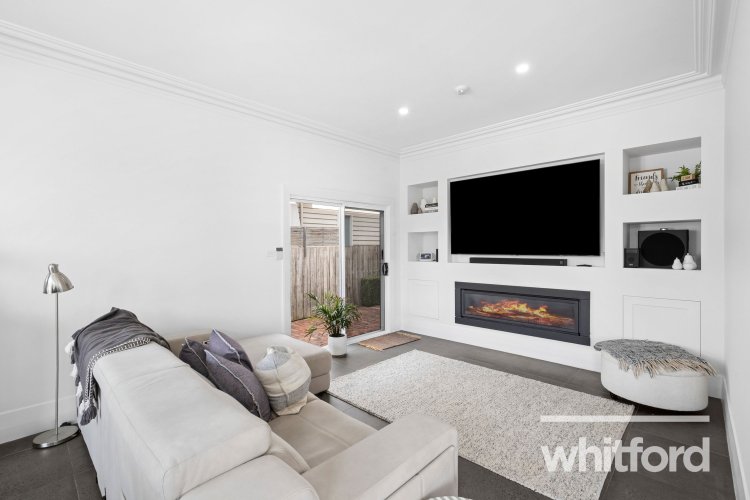 42 Laurel Bank Parade, Newtown