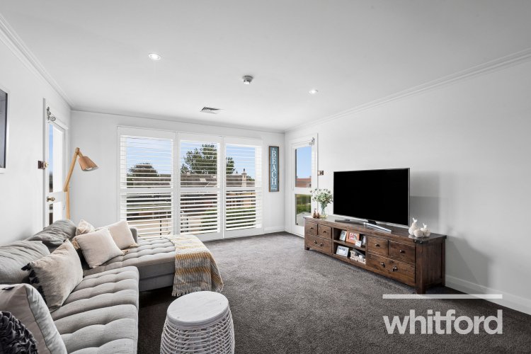 42 Laurel Bank Parade, Newtown