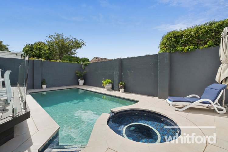 42 Laurel Bank Parade, Newtown