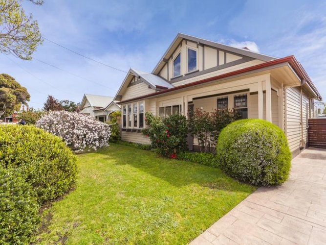 42 Lawton Avenue, Geelong West