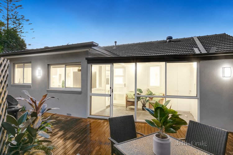 42 Lindsay Avenue Nunawading 3131