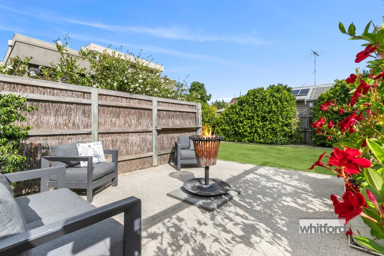 42 Lomond Terrace, East Geelong