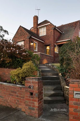 42 McArthur Road Ivanhoe East 3079