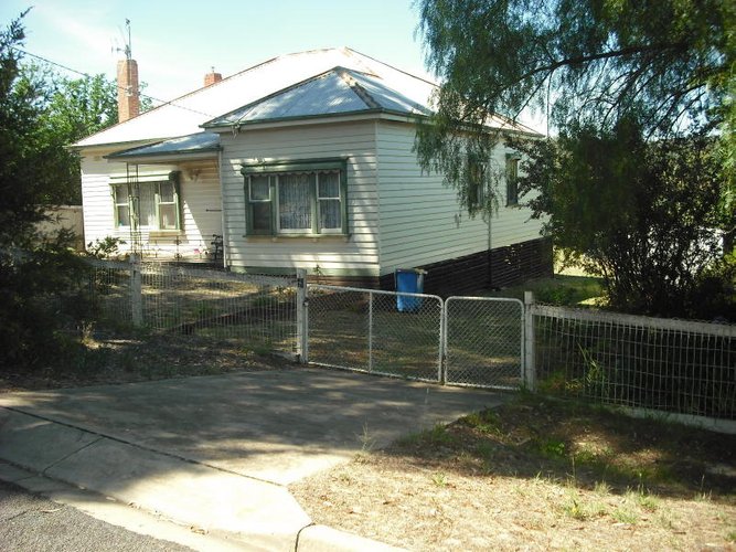42 McGrath Street Castlemaine 3450