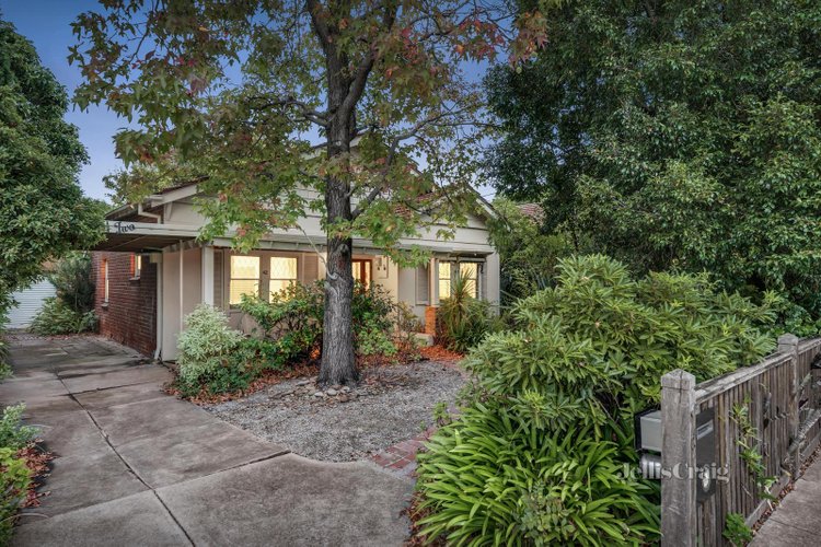 42 Mclean Avenue Bentleigh 3204
