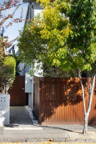 4 2 Moffat Street South Yarra 3141