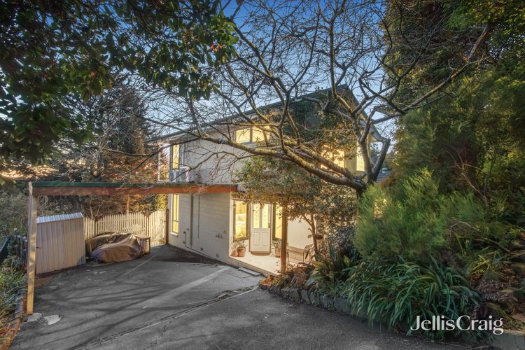 42 Mont Albert Road Ferntree Gully 3156