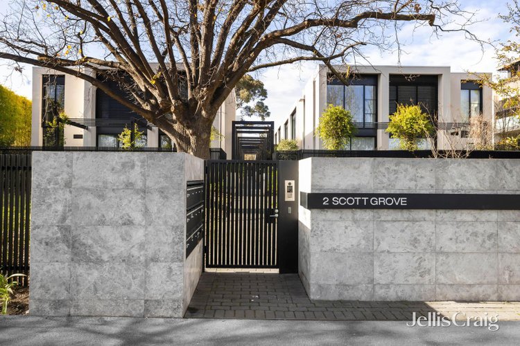 4 2 Scott Grove Glen Iris 3146
