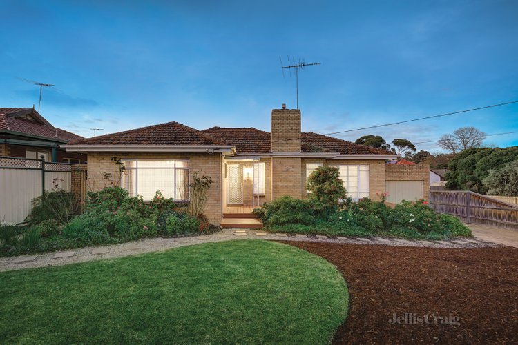 42 Station Road Rosanna 3084