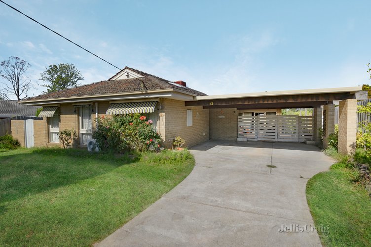 42 Westlands Road Glen Waverley 3150