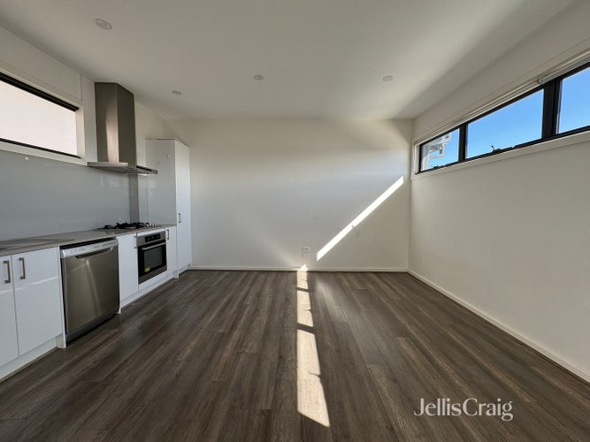 4/216 Dawson Street Brunswick West 3055