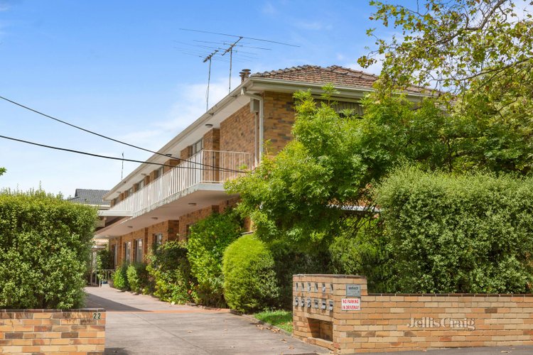 4 22 Highbury Grove Kew 3101