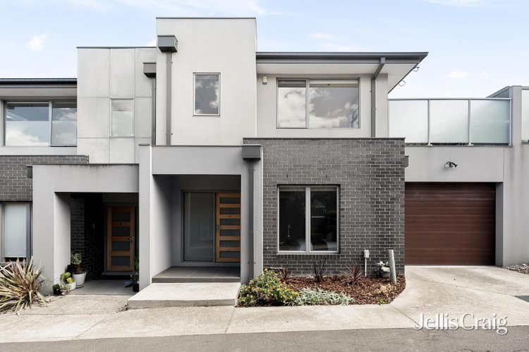 4 24 Irvine Crescent Brunswick West 3055