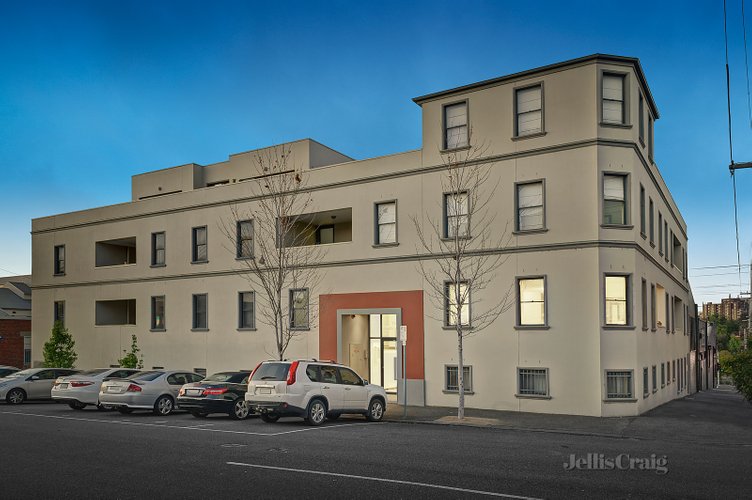 4/2a Baillie Street North Melbourne 3051