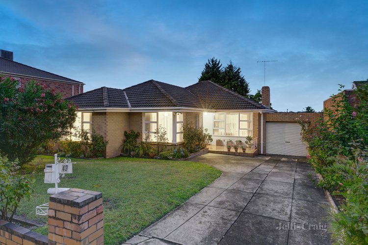 43 Roderick Street Doncaster East 3109