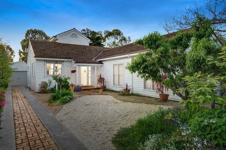 43 Roslyn Street Burwood 3125