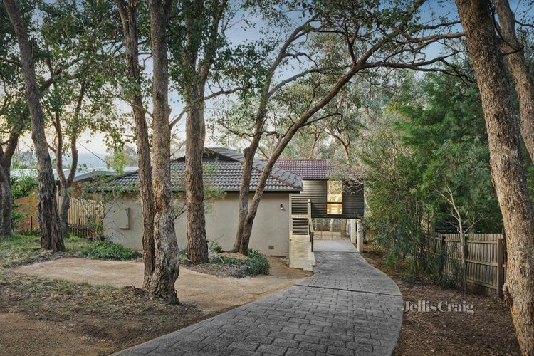 43 Taylor Road Hurstbridge 3099