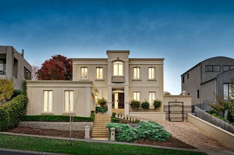 43 Yarra Valley Boulevard Bulleen 3105