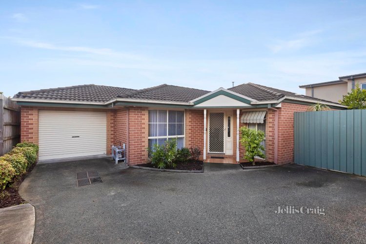 4 30 Deschamps Street Lilydale 3140