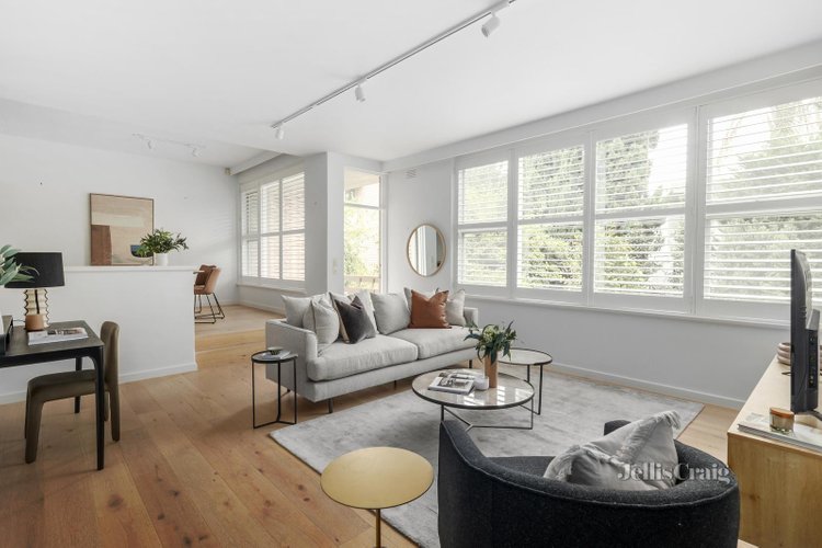 4 30 Lansell Road Toorak 3142