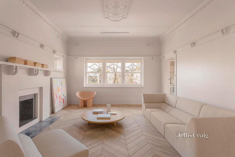 4 30 Tintern Avenue Toorak 3142