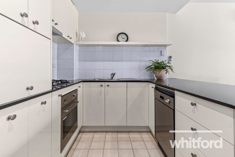 4303/4 Yarra Street, Geelong