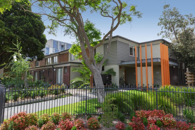 43 15 Hawthorn Road Caulfield North 3161