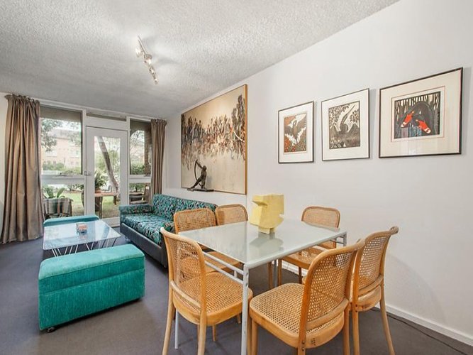 4 375 Abbotsford Street North Melbourne 3051