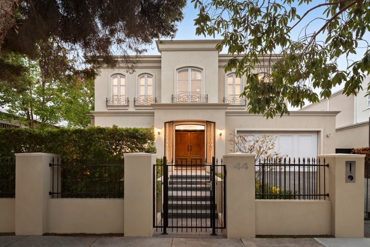 44 Aintree Rd  Glen Iris 3146