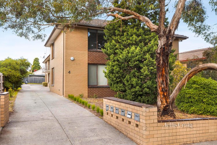 4 4 Balmoral Street Essendon 3040