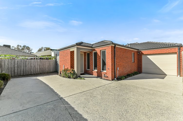 4 4 Bay Laurel Close Lynbrook 3975