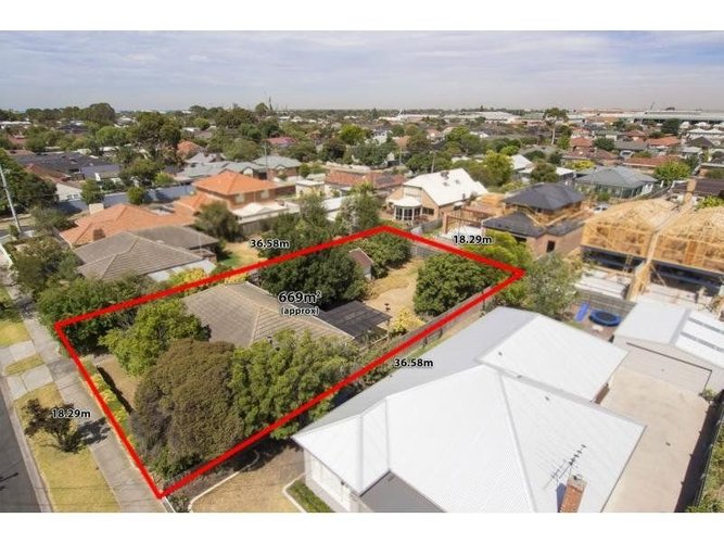 44 Greene Street South Kingsville 3015