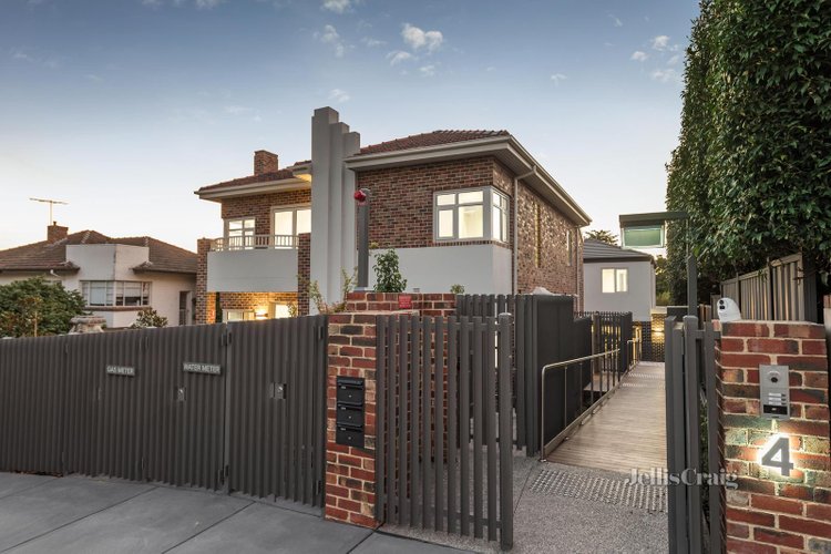4 4 Hyton Crescent Kew 3101