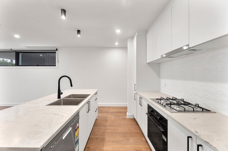 4/42-44 Crevelli Street  Reservoir 3073