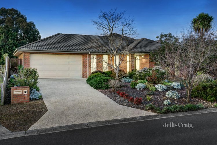 45 Dandallo Drive Eltham 3095
