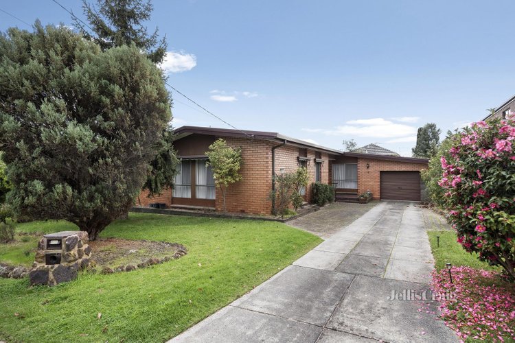 45 Essex Road Mount Waverley 3149