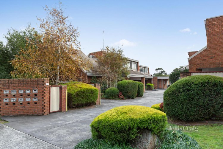 4 5 Luck Street Eltham 3095