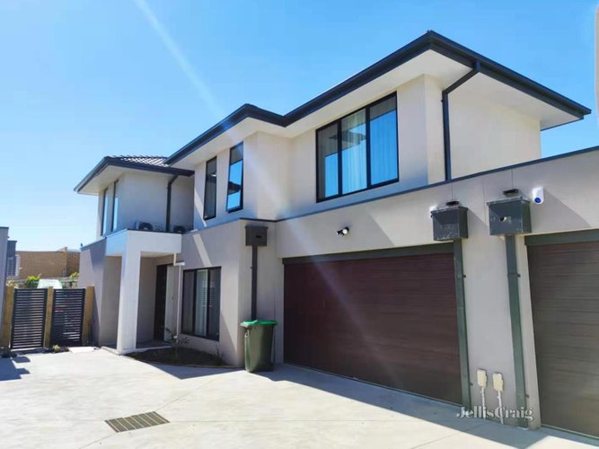 4 5 Monet Court Doncaster East 3109